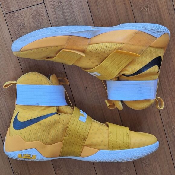Nike LeBron Soldier Ten University Gold Basketball Shoe Soldier 10 Sneaker sz 16 - Picture 3 of 14
